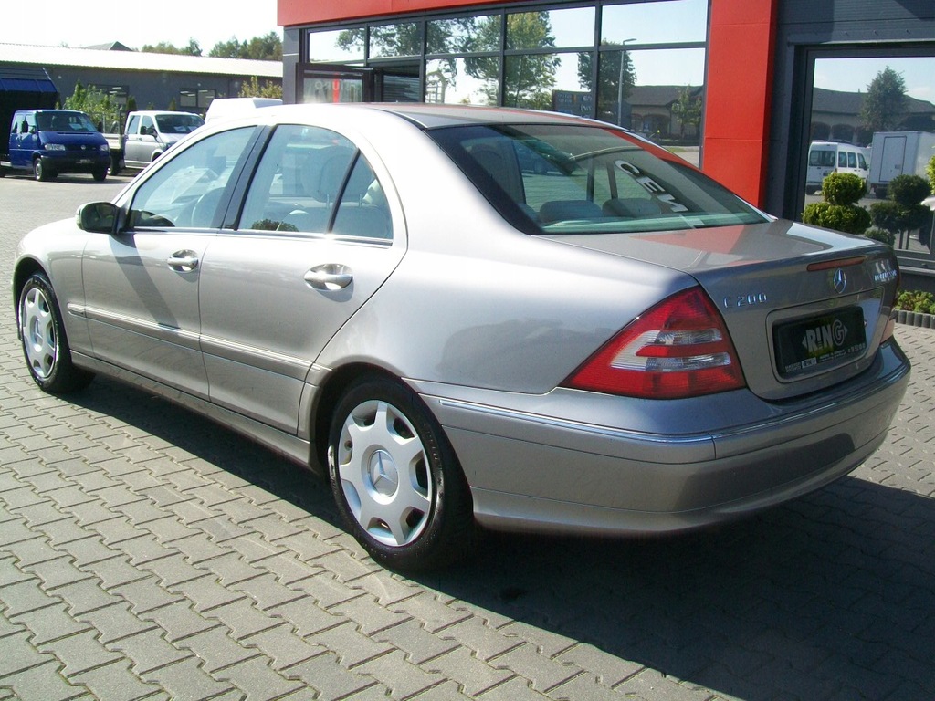 MercedesBenz Klasa C W203 1,8BENZ 164KM A/C SEDAN