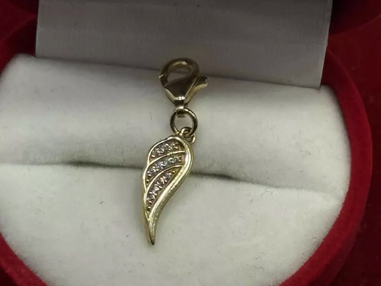 CHARMS ZŁOTA ZAWIESZKA PRÓBA 333 0.78G SKRZYDŁO