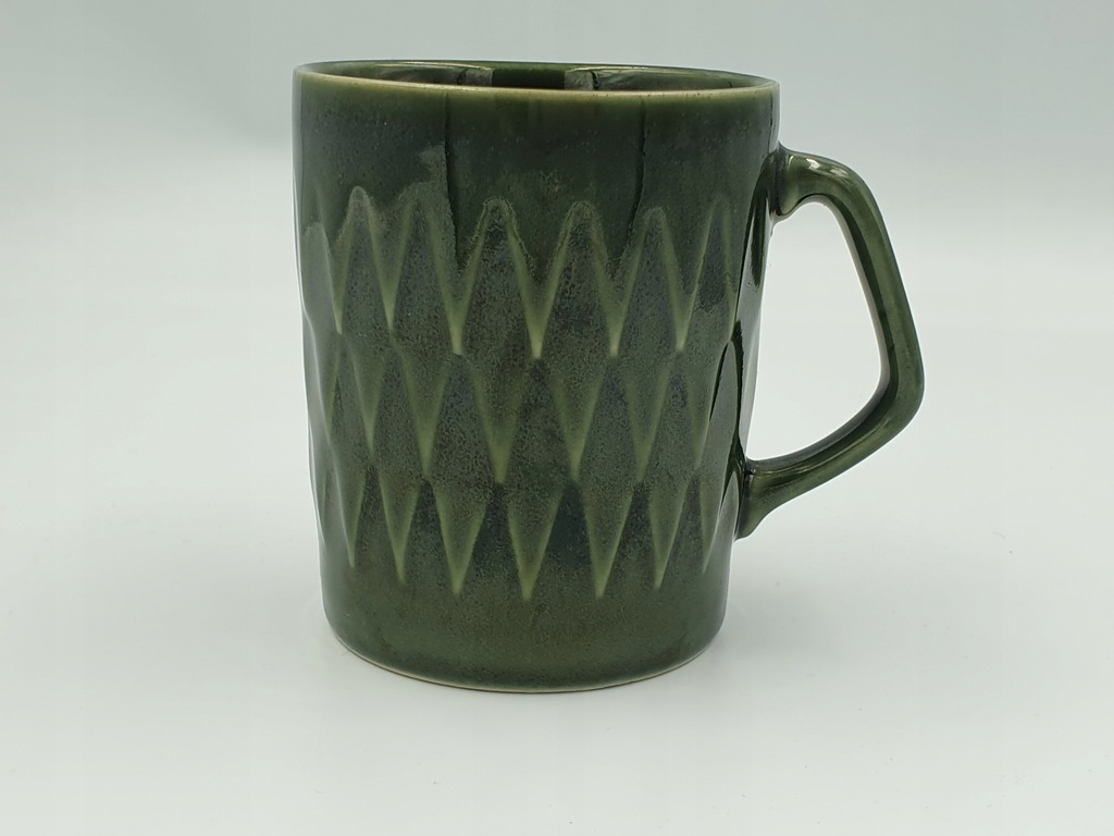 KUBEK ZYGZAK ZIELONY PORCELIT PRUSZKÓW PRL