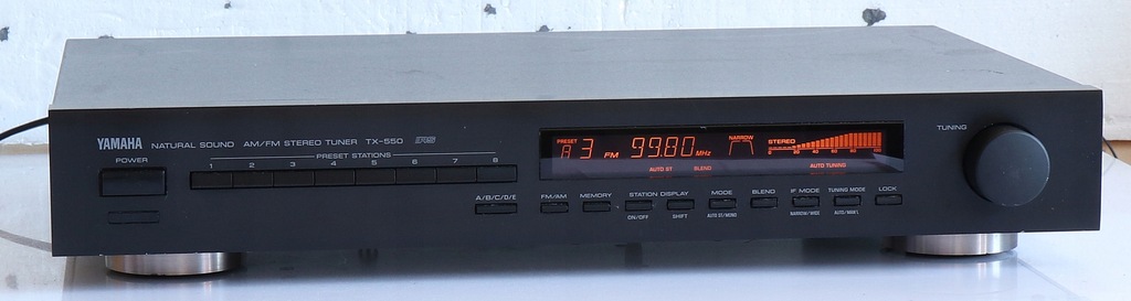 Yamaha TX 550 RS Stereofoniczny Tuner cyfrowy