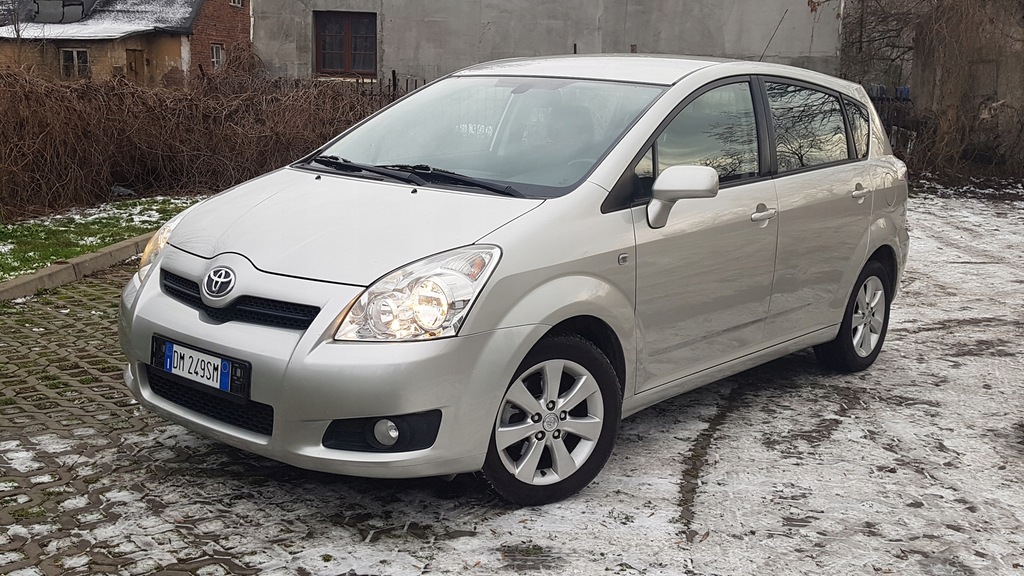 Toyota Corolla Verso benzyna, 2008 r Lift 9054180531