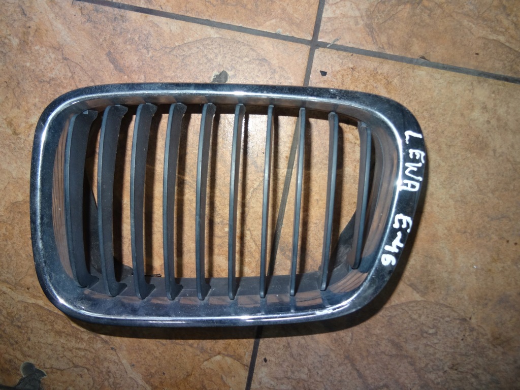 BMW E46 KRATKA LEWA ZDERZAKA