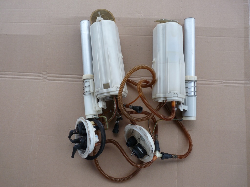 AUDI A8 D3 3,7 BFL 4.2 B BFM POMPA PALIWA 4E0919679D 3D0919679