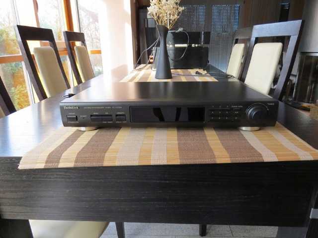 ST-GT350 Technics Stereo Synthesizer Tuner Radio