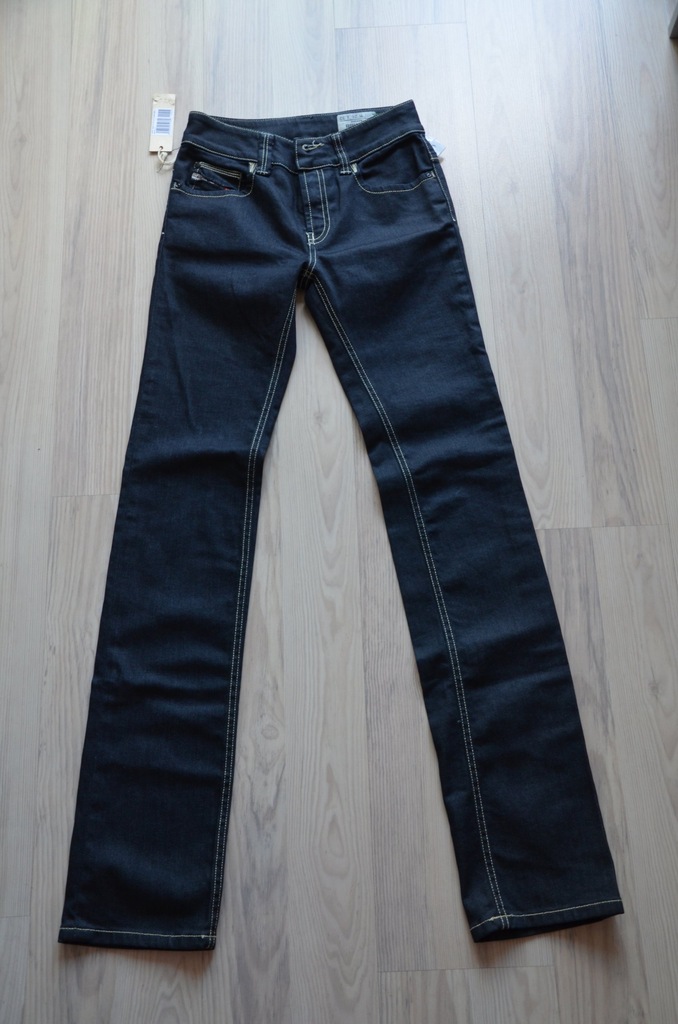 Diesel Brucke 26/32 (W26 L32) nowe spodnie jeans
