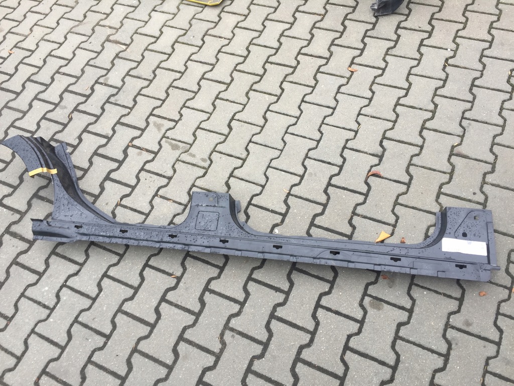 Mercedes C 204 Próg Metalowy Prawy