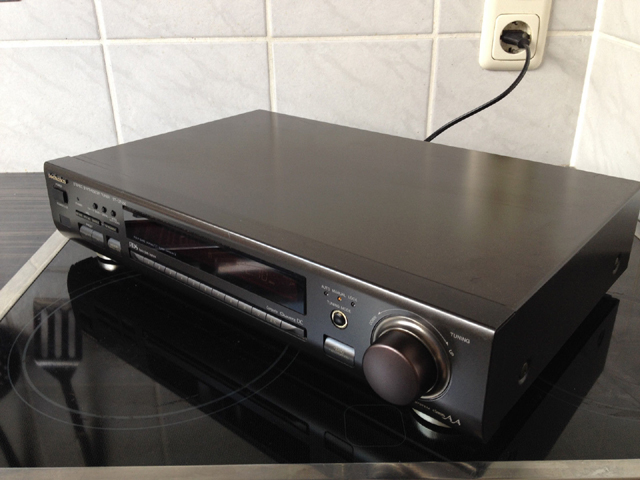 ST-GT650 Technics Stereo Tuner Synthesizer Radio R