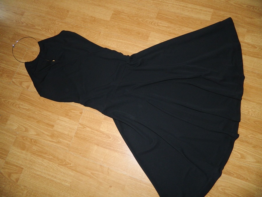 Mexx czarna rozkloszowana sukienka roz  38