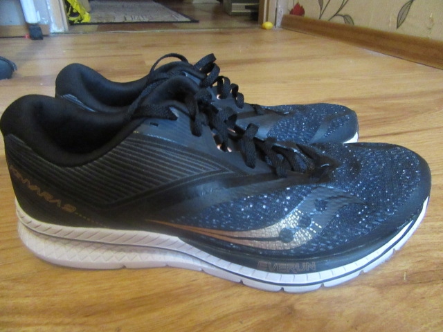 saucony everun uk10 eur 45