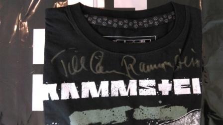 Oryginalna koszulka zespołu Rammstein z autografem