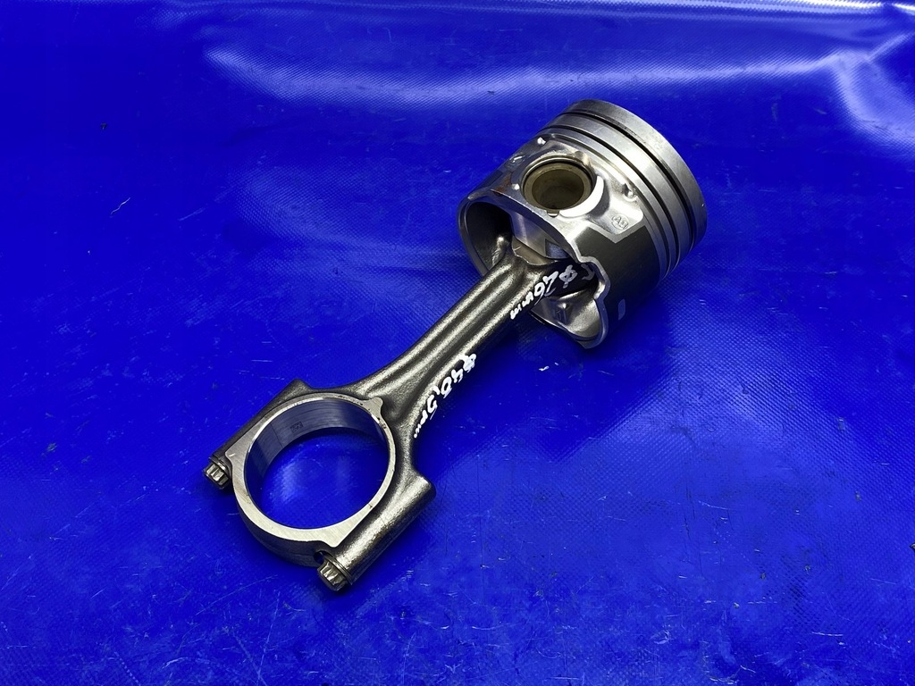 TŁOK KORBOWÓD KORBA COMBO E 1.5 BLUEHDI YH01 PEUGEOT 9818178480 75L146