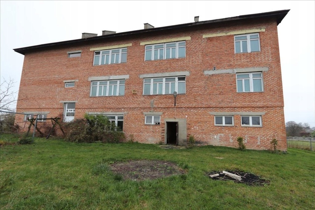 Obiekt zabytkowy, Przesiadłów, 1524 m²