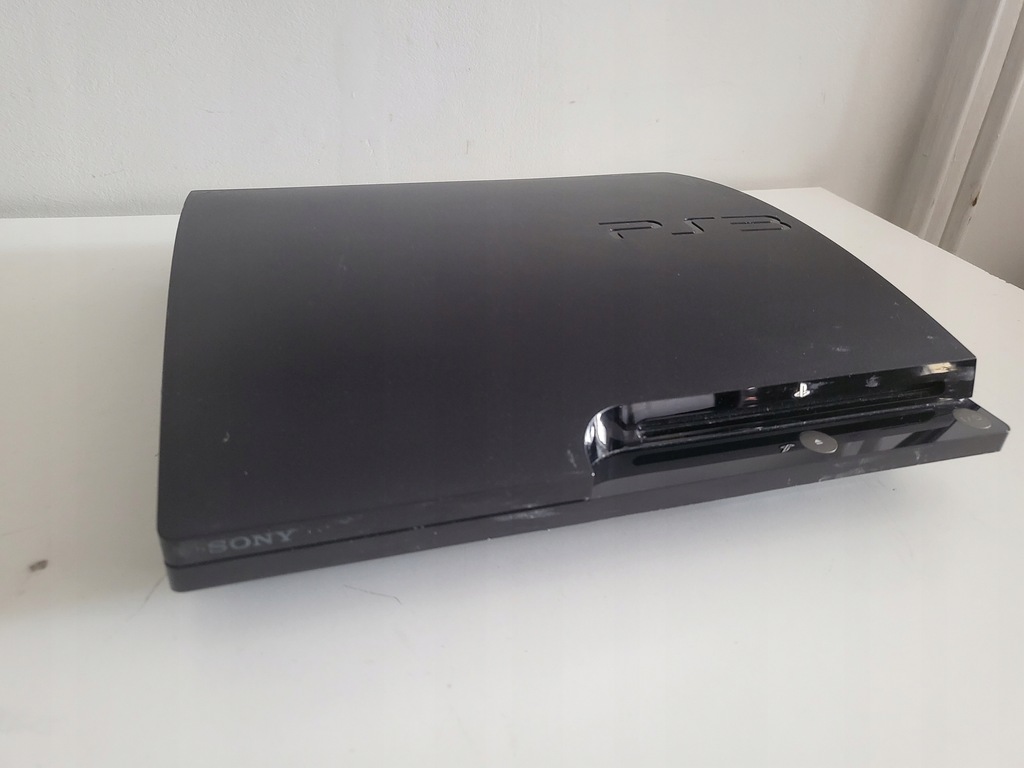 Konsola PS3 slim ( nie czyta płyt)