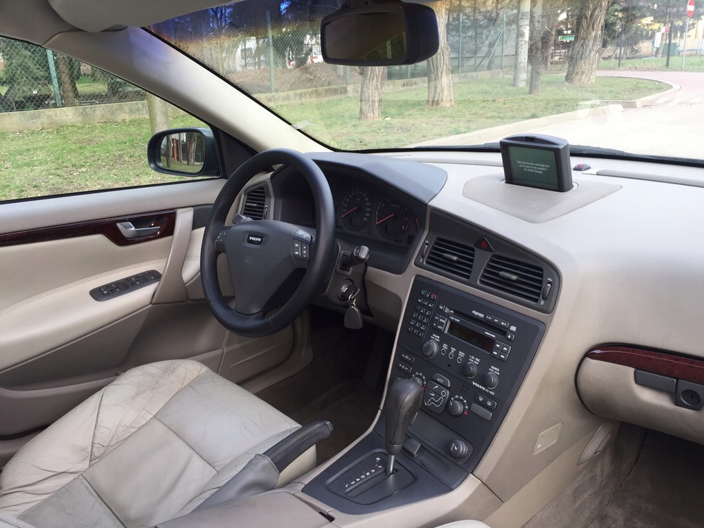 Volvo S60 2.4 Benz Klima Skóra Szyber Nawigacja