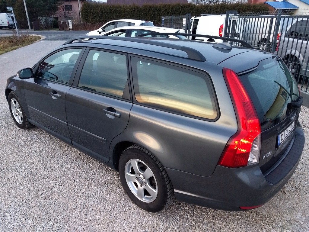 VOLVO V50 1.8 FF benzyna 125 KM Klima grzane fotel