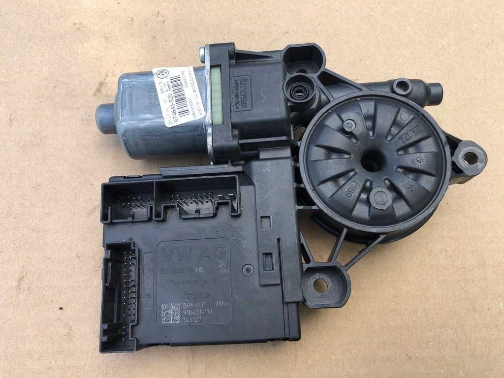 SILNICZEK SZYBY 3C0959792B PRZÓD LEWY PASSAT B6