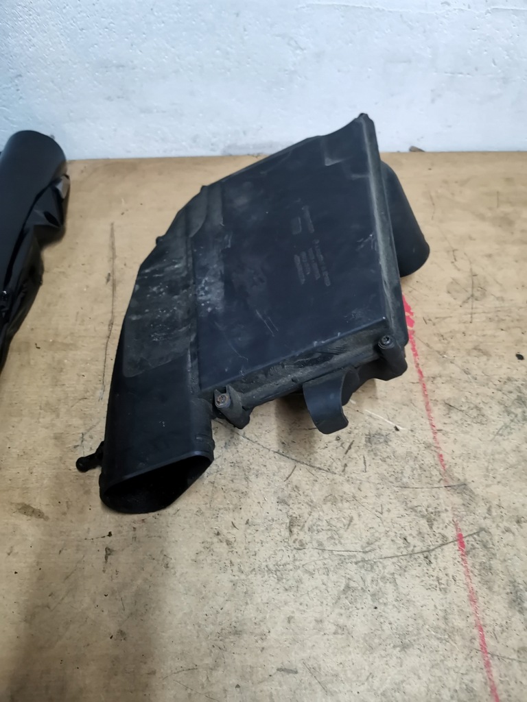 OBUDOWA FILTRA POWIETRZA MERCEDES W204 W164 W251 3.0CDI A6420940204 3.0CDI