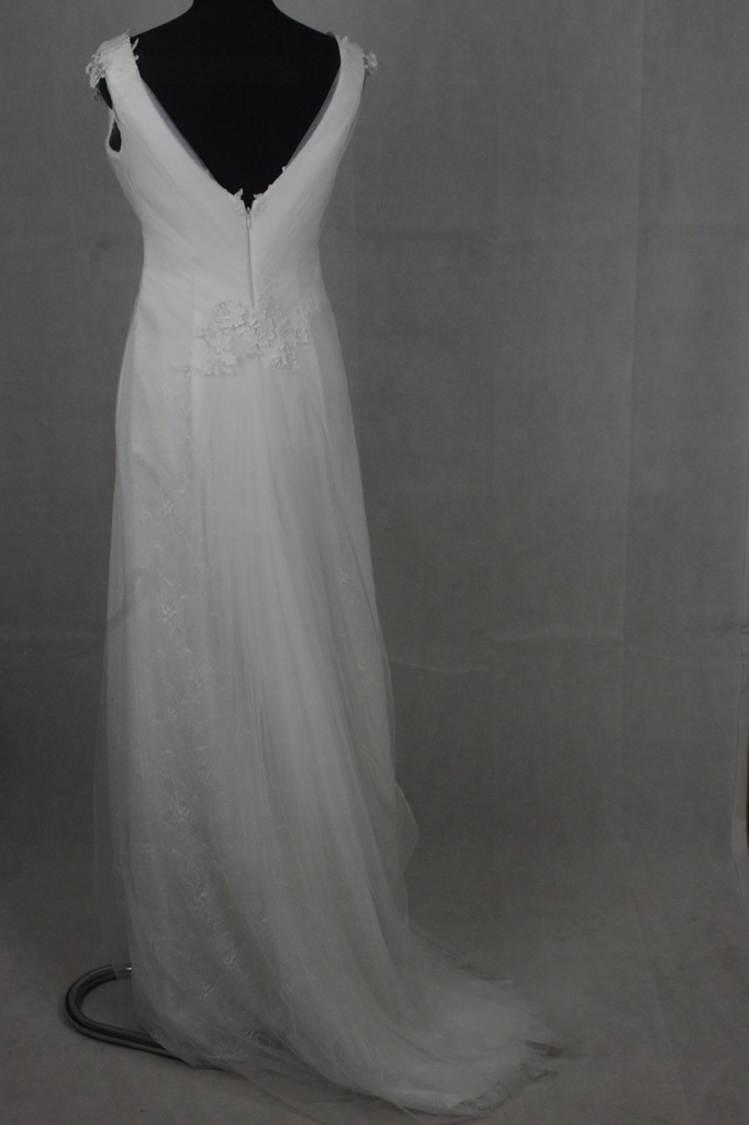 Nowa suknia ślubna BCM 38 M z likwidacji salonu