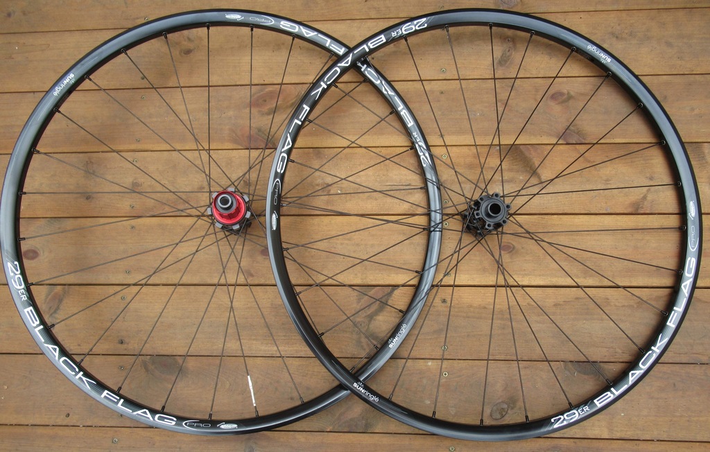 Sun ringle black flag pro best sale 29