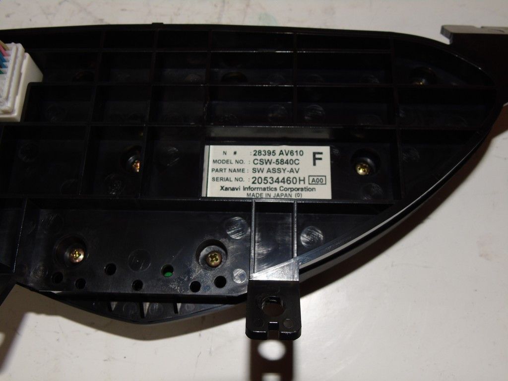 Nissan Primera P12 panel klimatyzacji 28395AV610