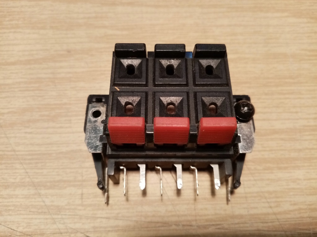 Gniazdo głośnikowe terminal TECHNICS JVC potrójny