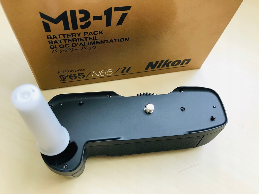 Nikon MB-17 grip battery pack F65 + pudełko [NOWY]
