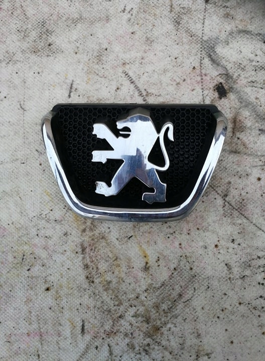 Emblemat Przedni Peugeot 206 Lift