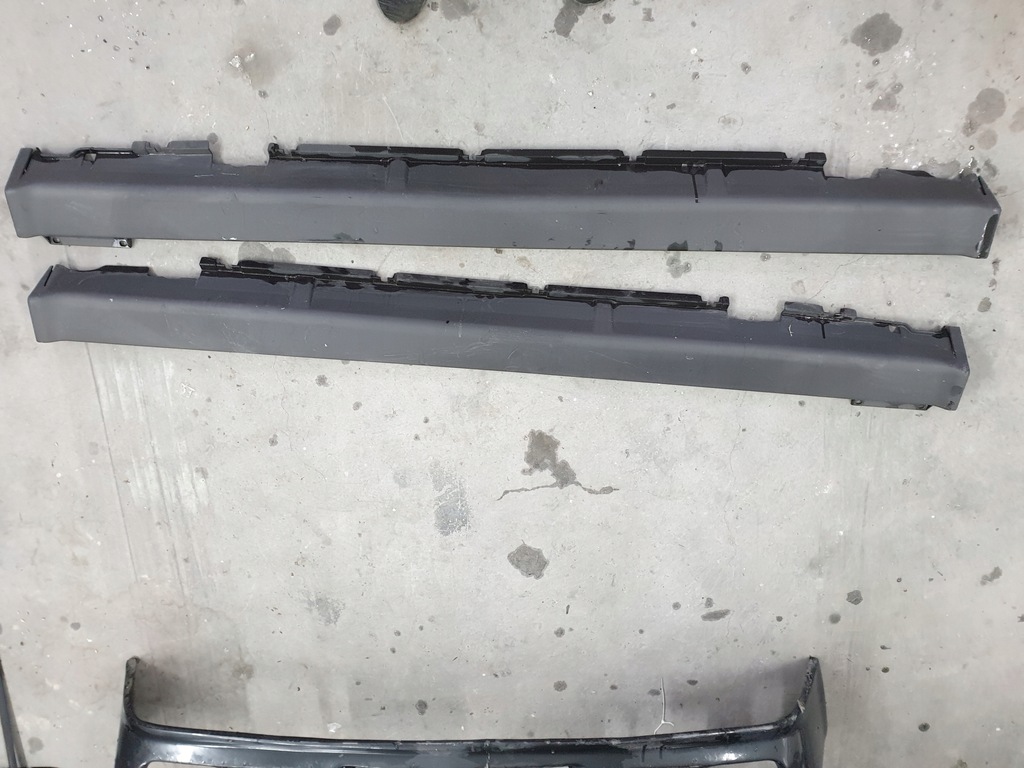 NAKŁADKI BMW E30 COUPE M TECHNIC 2 ORGINAŁ