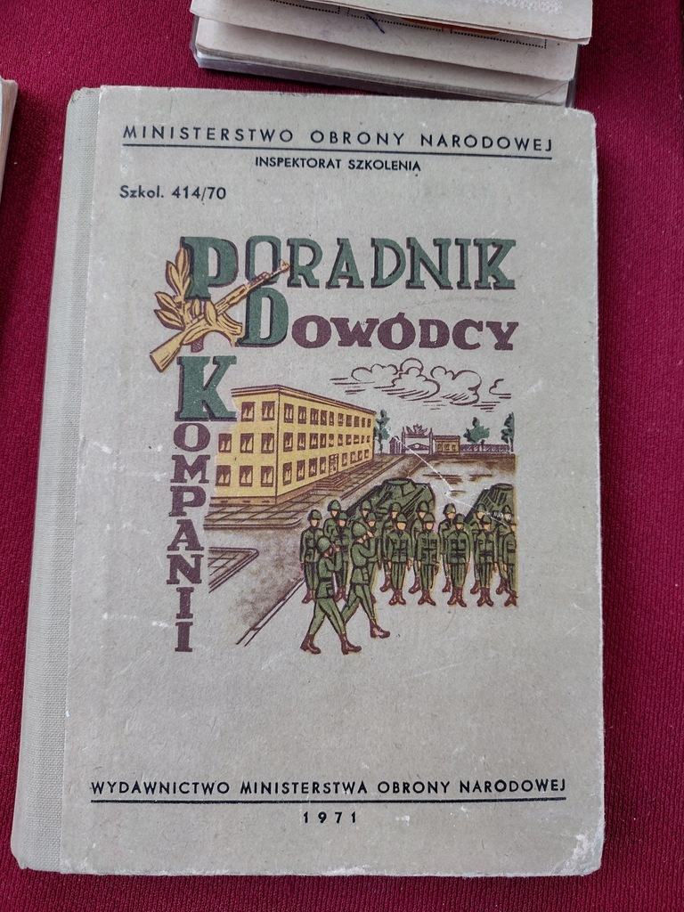 Poradnik dowódcy kompanii MON 1971 r