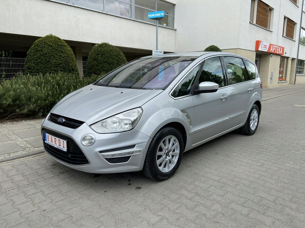 Ford S-Max Titanium