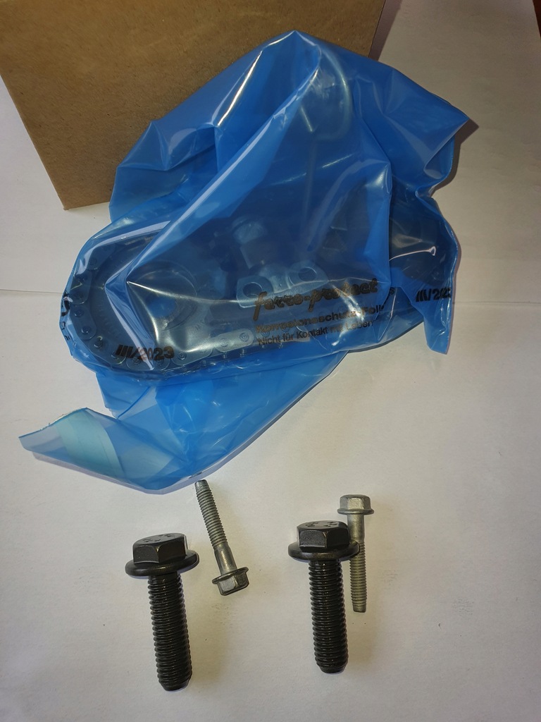 Zestaw łańcucha wałków rozrządu OE 95527799 OPEL