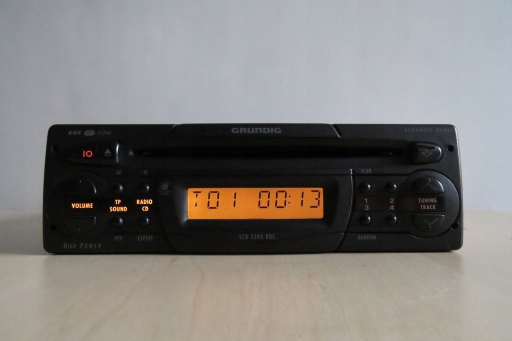 RADIO CD GRUNDIG MERCEDES BENZ W124 W210 ML W202