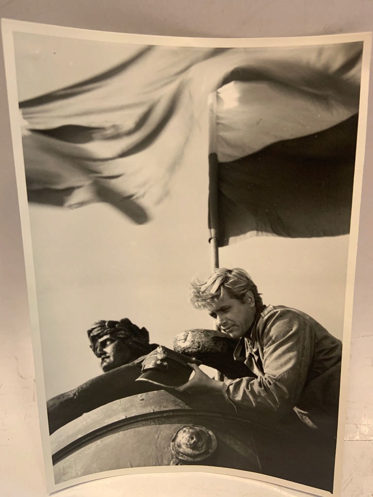 JANUSZ GAJOS JAKO JANEK W FILMIE CZTEREJ PANCERNI I PIES FOTOS 15,7 x 11 CM