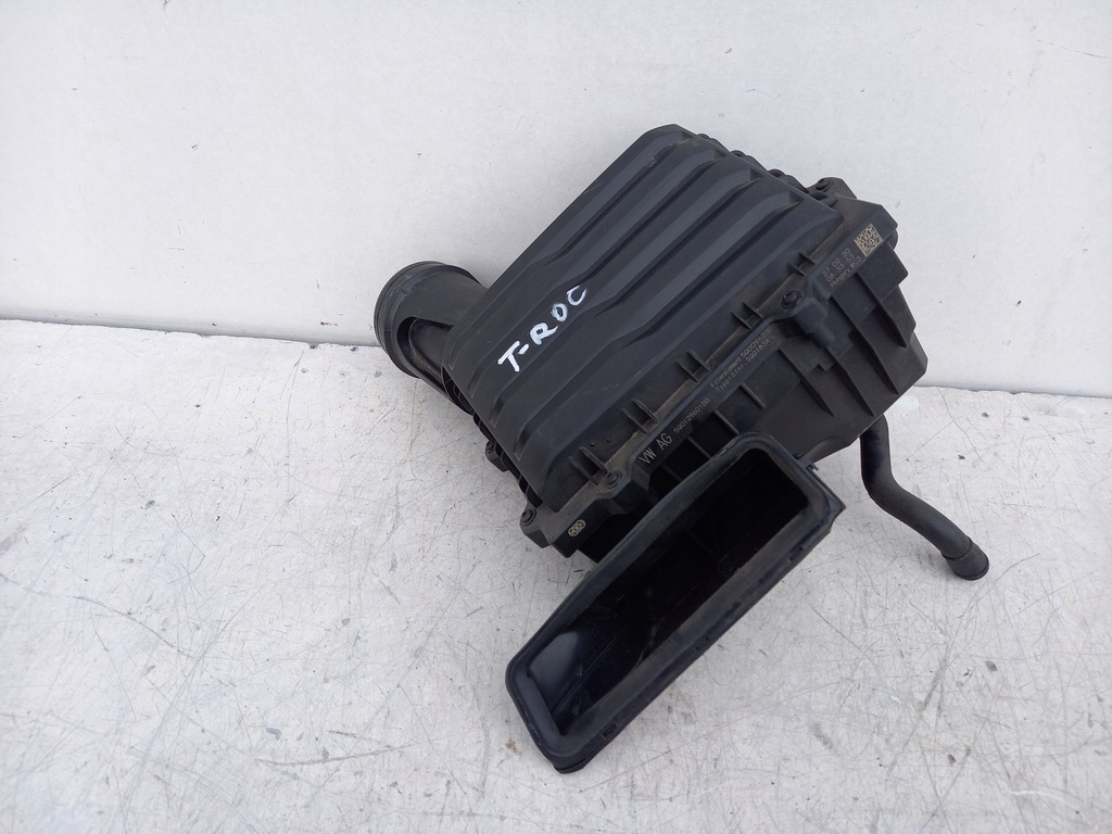 Obudowa filtra powietrza VW Skoda Audi 5Q0129601BB