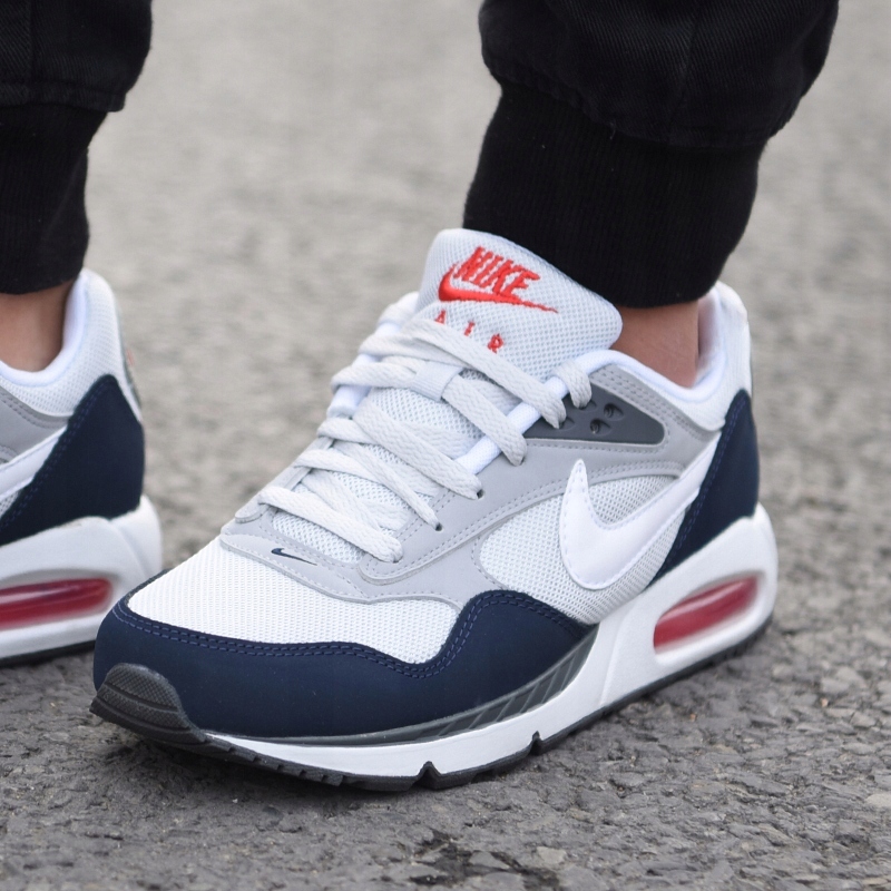 Nike Cortez Textile: Klasyka w świeżym i wiosennym wydaniu