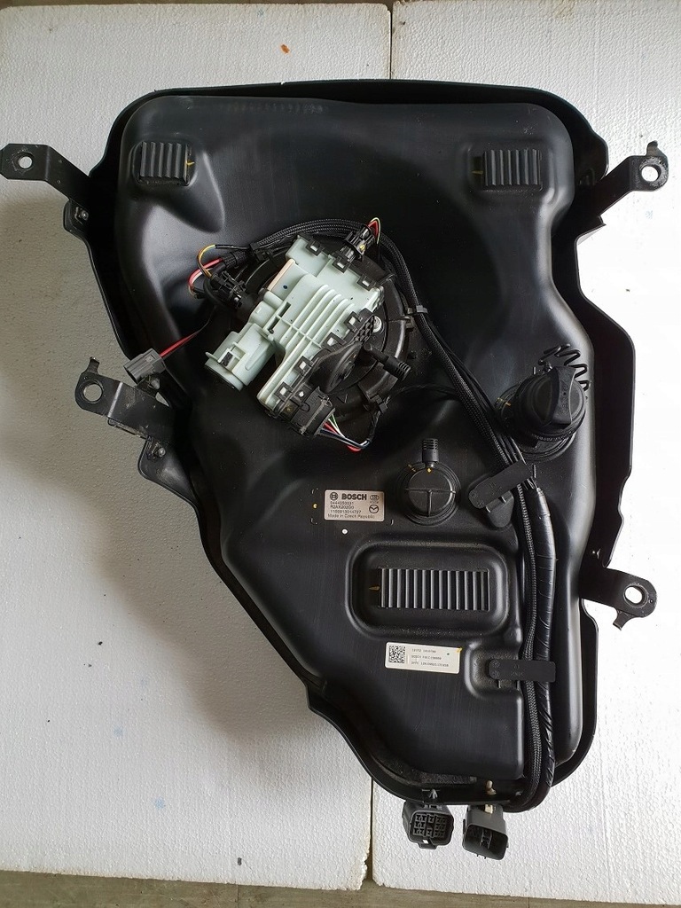 MAZDA CX7 2.2 DIESEL ZBIORNIK ADBLUE BOSCH 7451983285