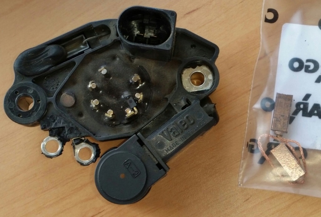 Regulator napięcia alternatora BMW E46 320d 136 KM 8804613321 oficjalne archiwum Allegro