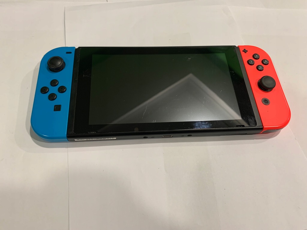 Uszkodzona Konsola Nintendo Switch HAC-001(-01)