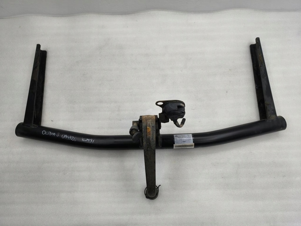 HAK HOLOWNICZY BELKA SKODA OCTAVIA II 1Z0803881B