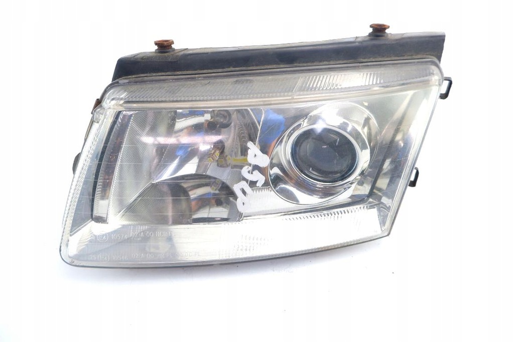 LAMPA REFLEKTOR LEWY PRZÓD VOLKSWAGEN PASSAT B5 - 11087126305 ...
