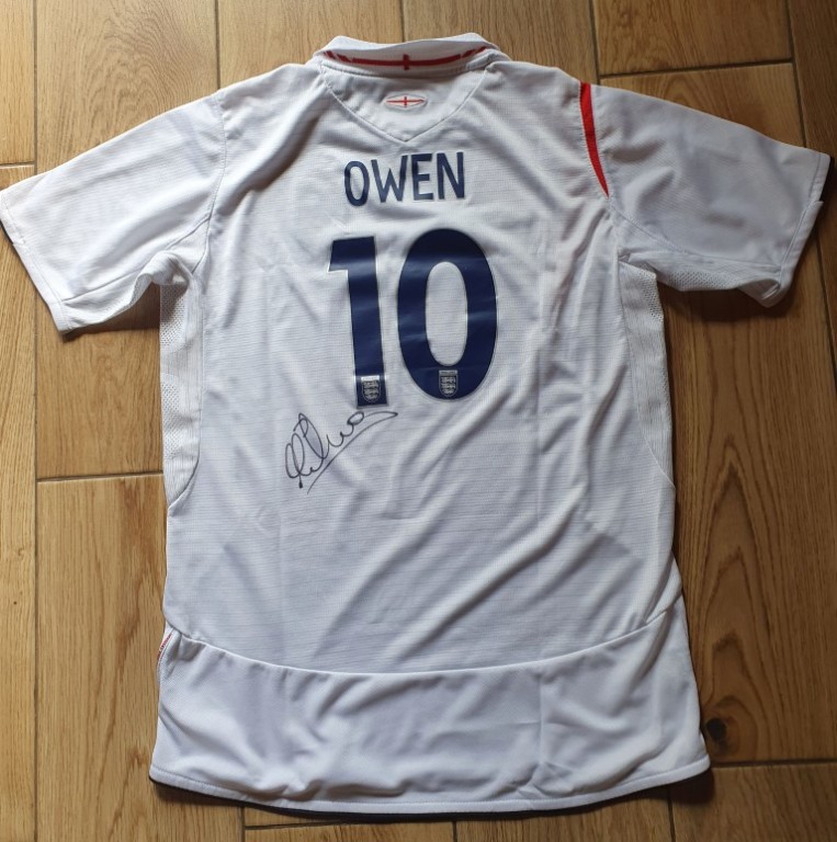 Michael Owen - koszulka z autografem! (ZAG)