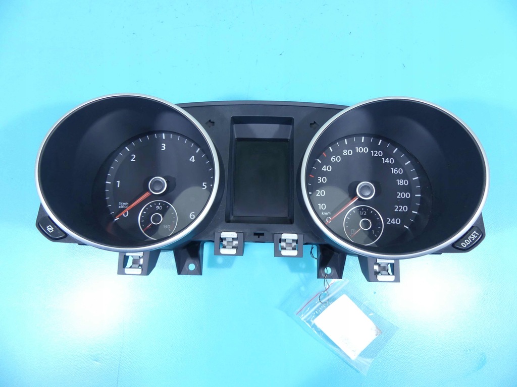 LICZNIK VW GOLF VI 5K0920871A 2.0 TDI