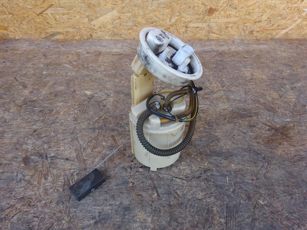 AUDI A3 S3 8L TT 8N 1.8T 1.8 TURBO QUATTRO POMPA PALIWA 8L9919051B