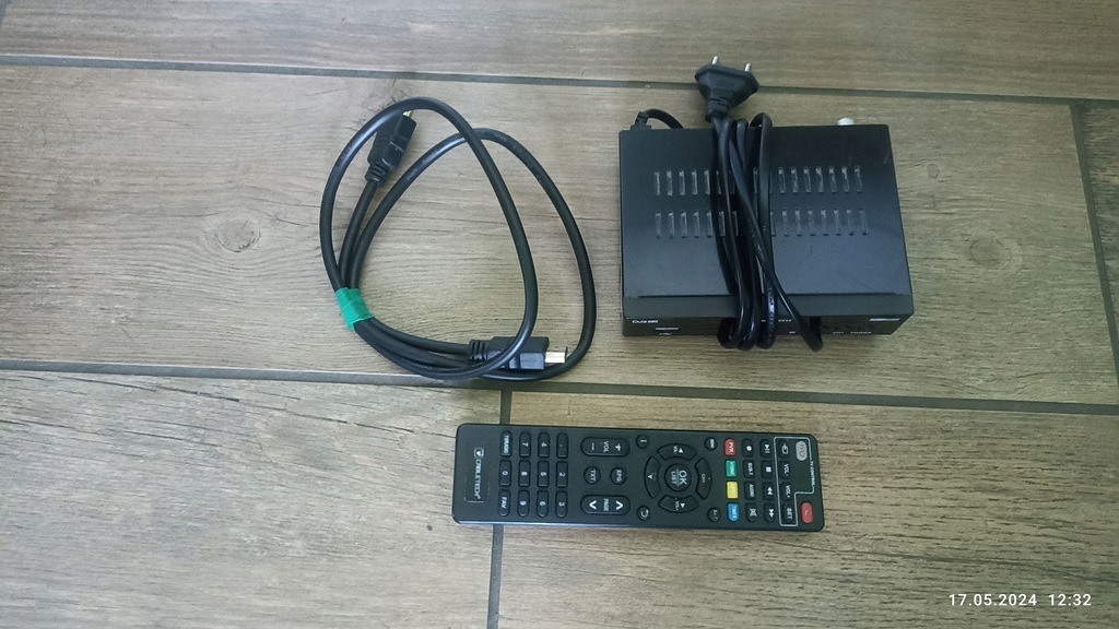 Dekoder Tuner DVB-T2 Cabletech URZ0338