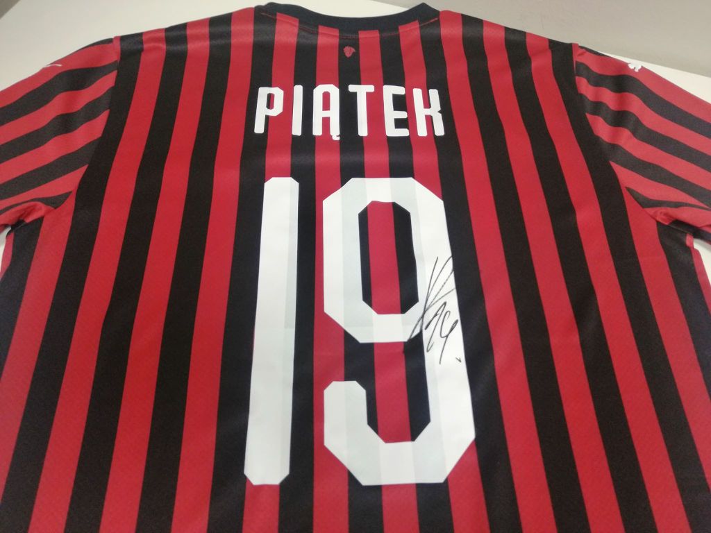 Koszulka AC Milan z autografem Krzysztofa Piątka