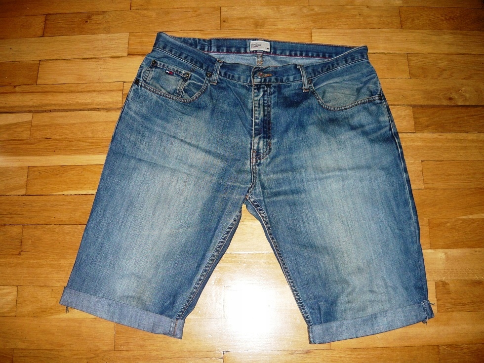 HILFIGER DENIM spodenki męskie jeans r. 44