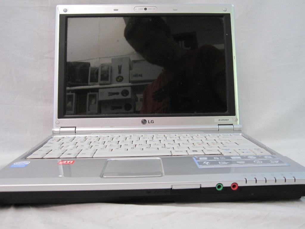 Laptop LG E200 LGE23 1GB Intel Core2Duo HDMI