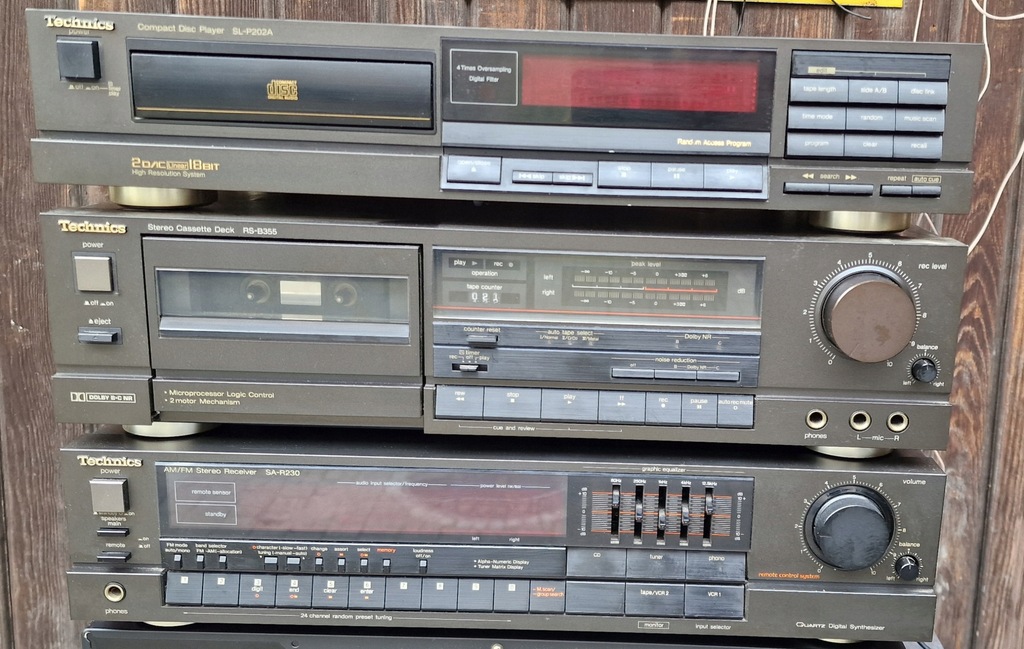 Amplituner Technics SA-R230 + rs-b355 + sl-p202a