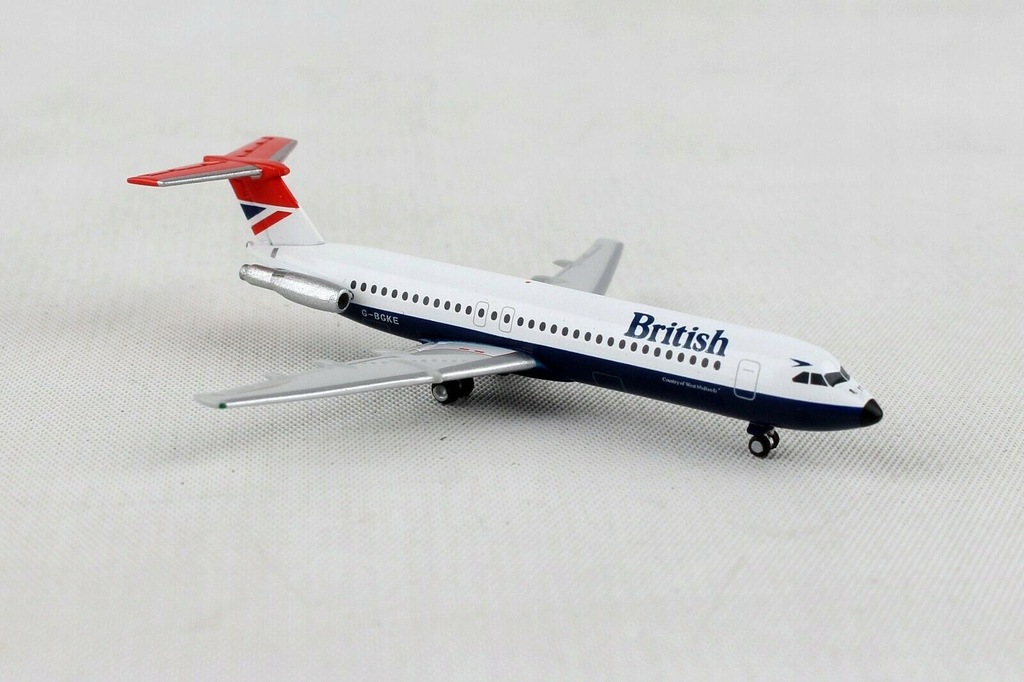 Model samolotu BAC 111-500 British 1:500 UNIKAT