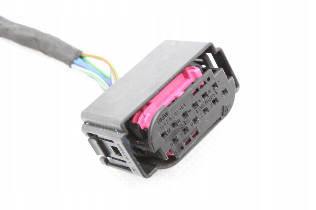 WTYCZKA KOSTKA 12pin BMW F10 F01 F06 F12 F20 F30 X